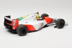 McLaren MP4/8 Ford #8 A. Senna Winner Australian GP 1993 Minichamps 1:18 540933838 Metal - imagem 2 de 7