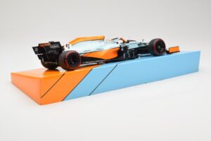 McLaren MCL35M #4 L. Norris 3rd Place Monaco GP 2021 Minichamps 1:18 533212402 Metal - imagem 3 de 6