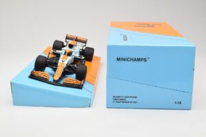 McLaren MCL35M #4 L. Norris 3rd Place Monaco GP 2021 Minichamps 1:18 533212402 Metal - imagem 6 de 6