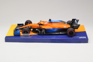 McLaren MCL35M Mercedes #3 D. Ricciardo McLaren F1 Team Bahrain Grand Prix 2021 Minichamps 1:18 533211803 Resina