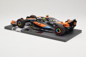 McLaren MCL60 #4 L. Norris F1 2023 Minichamps 1:18 537231804 Metal - imagem 5 de 6