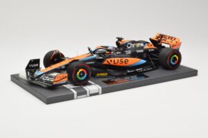 McLaren MCL60 #81 O. Piastri F1 2023 Minichamps 1:18 537231881 Metal - imagem 2 de 6