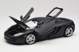 McLaren MP4-12C Matt Satellite Cinzento Minichamps 1:18 110133024 Metal - imagem 2 de 8