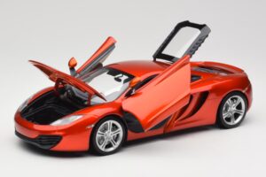 McLaren MP4-12C Orange Metallic Minichamps 1:18 110133020 Metal - imagem 2 de 8