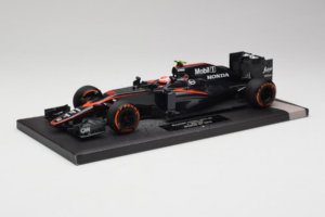 McLaren MP4-30 Honda #22 J. Button McLaren Honda F1 Team Spanish Grand Prix 2015 Minichamps 1:18 537151122 Metal - imagem 2 de 7