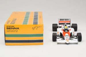 McLaren MP4/5B Honda #27 A. Senna Marlboro McLaren F1 World Champion 1990 Minichamps 1:18 540901827 Metal - imagem 6 de 7