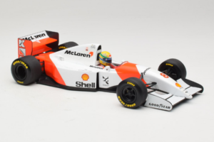 McLaren MP4/8 Ford #8 A. Senna Marlboro McLaren 1993 Minichamps 1:18 540931808 Metal - imagem 4 de 7