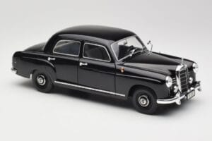 Mercedes 180 W120 Ponton Preto Revell 1:18 08973 Metal - imagem 6 de 8