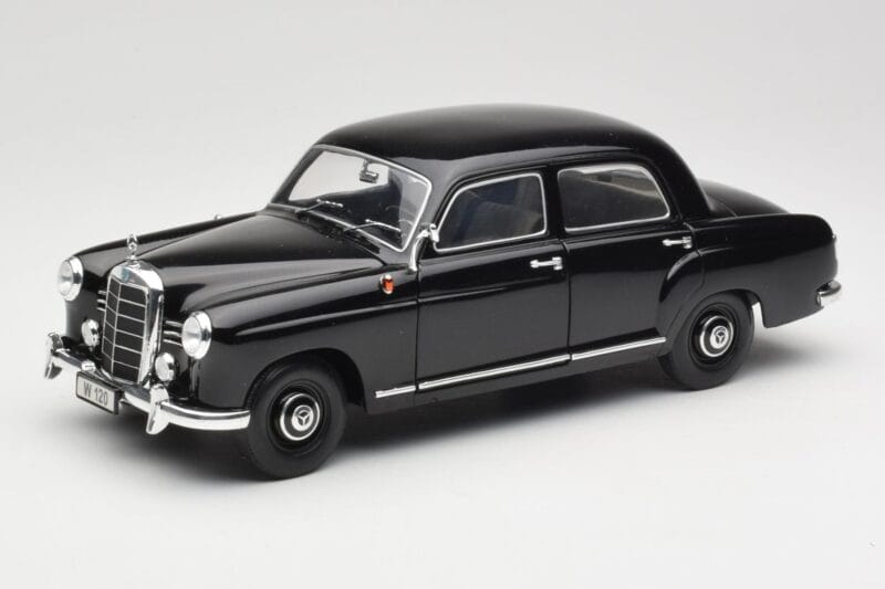 Mercedes 180 W120 Ponton Preto Revell 1:18 08973 Metal