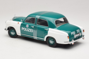 Mercedes 180 Ponton Polizei Revell 1:18 8863 Metal - imagem 5 de 6
