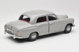 Mercedes 180 W120 Ponton Graphite Grey Revell 1:18 08974 Metal - imagem 3 de 8