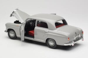Mercedes 180 W120 Ponton Graphite Grey Revell 1:18 08974 Metal - imagem 5 de 8
