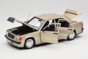 Mercedes 190E W201 2.3-16 Smoke Silver Metallic Norev 1:18 183831 Metal - imagem 2 de 8