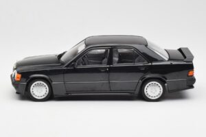 Mercedes 190E 2.3-16 W201 Preto Edição Dealer Norev 1:18 B66040663 Metal - imagem 4 de 8