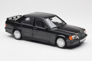 Mercedes 190E 2.3-16 W201 Preto Edição Dealer Norev 1:18 B66040663 Metal - imagem 6 de 8
