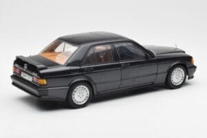 Mercedes 190E 2.3-16 W201 Azul Negro Metallic AUTOart 1:18 76122 Metal - imagem 3 de 8