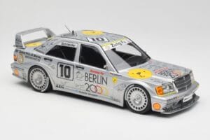 Mercedes 190E 2.5-16 EVO II W201 #10 Zung Fu B. Schneider Guia Race Macau 1992 Minichamps 1:18 155923610 Metal - imagem 2 de 6