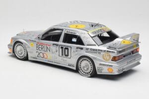 Mercedes 190E 2.5-16 EVO II W201 #10 Zung Fu B. Schneider Guia Race Macau 1992 Minichamps 1:18 155923610 Metal - imagem 4 de 6