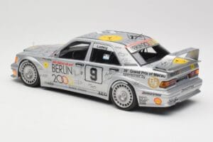 Mercedes 190E 2.5-16 EVO II W201 #9 Zung Fu K. Ludwig Guia Race Macau 1992 Minichamps 1:18 155923609 Metal - imagem 4 de 6