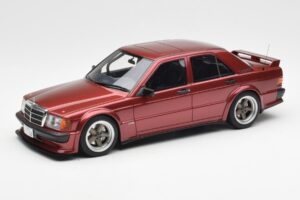 Mercedes 190E 2.5-16 W201 RAUH-Welt Republik Vermelho Otto 1:18 OT1083 Resina