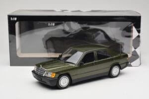 Mercedes 190E W201 Verde Metálico Minichamps 1:18 155037001 Metal - imagem 6 de 6