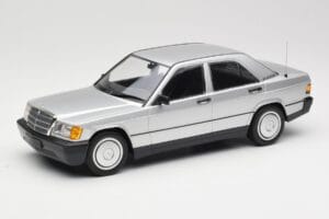 Mercedes 190E W201 Prata Minichamps 1:18 155037004 Metal