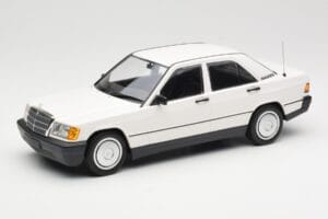 Mercedes 190E W201 Branco Minichamps 1:18 155037002 Metal