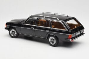 Mercedes 200 T S123 Preto Norev 1:18 183735 Metal - imagem 7 de 8
