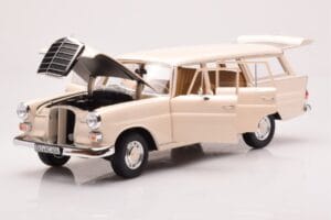 Mercedes 200 Universal W110 Creme Norev 1:18 183709 Metal - imagem 2 de 8