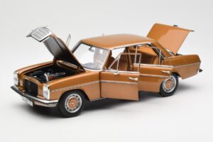 Mercedes 200 W115 Bycane Dourado Edição Dealer Norev 1:18 B66040665 Metal - imagem 2 de 8