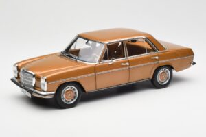 Mercedes 200 W115 Bycane Dourado Edição Dealer Norev 1:18 B66040665 Metal
