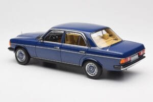 Mercedes 200 W123 Surf Azul Norev 1:18 183710 Metal - imagem 7 de 8
