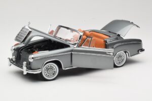 Mercedes 220 SE W128 Cabriolet Grey Metallic Sun Star 1:18 3352-M1 Metal - imagem 2 de 8