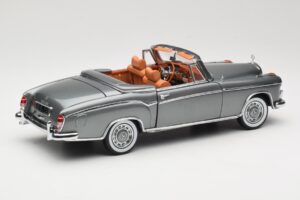 Mercedes 220 SE W128 Cabriolet Grey Metallic Sun Star 1:18 3352-M1 Metal - imagem 3 de 8