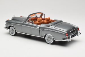 Mercedes 220 SE W128 Cabriolet Grey Metallic Sun Star 1:18 3352-M1 Metal - imagem 7 de 8