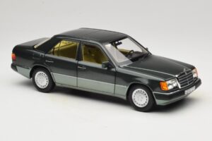 Mercedes 230E W124 Night Green Metallic Norev 1:18 183952 Metal - imagem 6 de 8