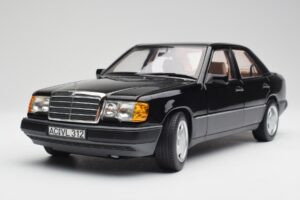 Mercedes 230E W124 AMG Wheels Preto Edição Limitada Norev 1:18 183950 Metal - imagem 9 de 12