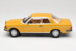 Mercedes 280 CE C123 Sahara Yellow Norev 1:18 183985 Metal - imagem 3 de 6