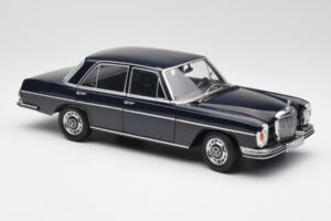 Mercedes 280 SE W108 Midnight Azul Norev 1:18 B66040597 Metal - imagem 6 de 8
