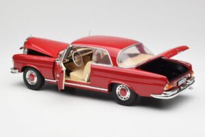 Mercedes 280 SE W108 Vermelho Norev 1:18 193527 Metal - imagem 5 de 8