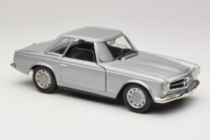 Mercedes 280 SL W113 Berlina Prata Techno Giodi 1:18 F14051030 Metal - imagem 6 de 8