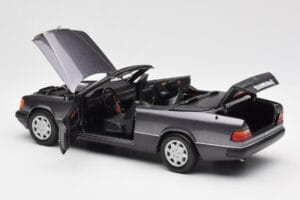 Mercedes 300 CE-24 W124 Cabriolet Violeta Metallic Norev 1:18 183567 Metal - imagem 7 de 10