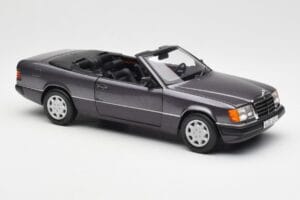 Mercedes 300 CE-24 W124 Cabriolet Violeta Metallic Norev 1:18 183567 Metal - imagem 8 de 10