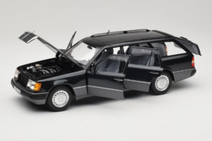 Mercedes 300 D W124 Break Preto Norev 1:18 183960 Metal - imagem 2 de 8