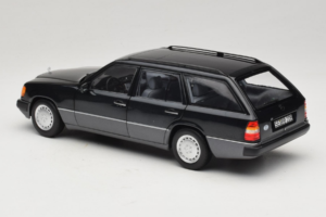 Mercedes 300 D W124 Break Preto Norev 1:18 183960 Metal - imagem 7 de 8