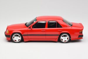 Mercedes 300E W124 6.0 AMG Signal Vermelho Otto 1:18 OT1104 Resina - imagem 3 de 6