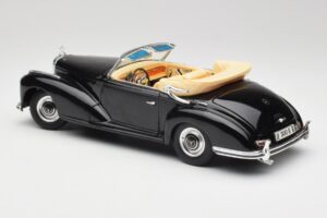 Mercedes 300 S W188 Cabriolet Preto Tchibo 1:18 36782 Metal - imagem 7 de 8