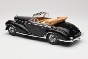 Mercedes 300 SC W188 Cabriolet Preto KK-Scale 1:18 KKDC180941 Metal - imagem 5 de 6