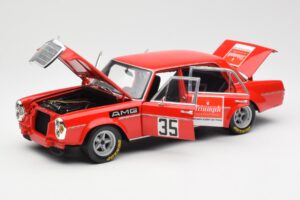 Mercedes 300 SEL 6.8 #35 H. Kelleners Hockenheim 1973 Minichamps 1:18 100713435 Metal - imagem 2 de 8