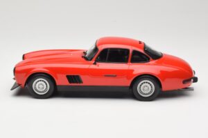Mercedes 300 SL AMG Vermelho Otto 1:18 OT311 Resina - imagem 3 de 6